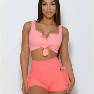 ❌Sold❌ NWT Bombshell Sportswear Henley sports bra